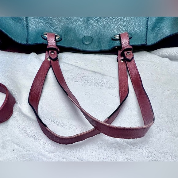 G.H. Bass & Co. Women's hunter green Faux Leather 3 in 1 Tote - Picture 7 of 7